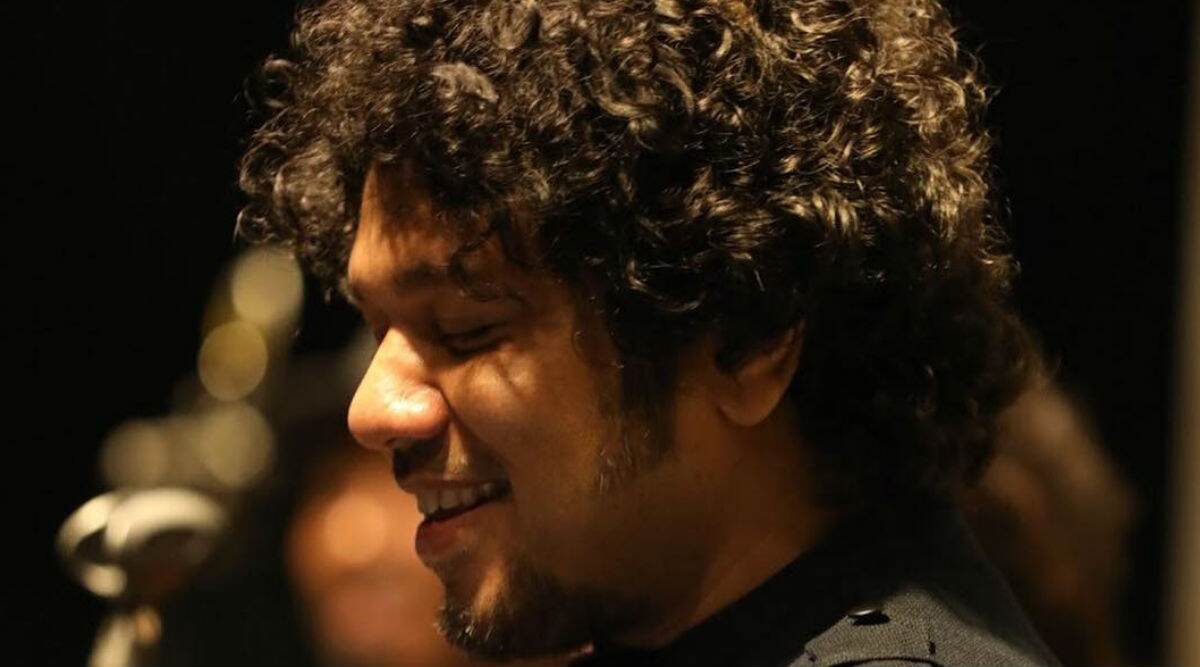 नागरिकता बिल के विरोध में असम में तनाव, सिंगर पापोन ने रद्द किया दिल्ली कॉन्सर्ट, कहा- मेरा राज्य जल रहा है नागरिकता बिल के विरोध में असम में तनाव, सिंगर पापोन ने रद्द किया दिल्ली कॉन्सर्ट, कहा- मेरा राज्य जल रहा है