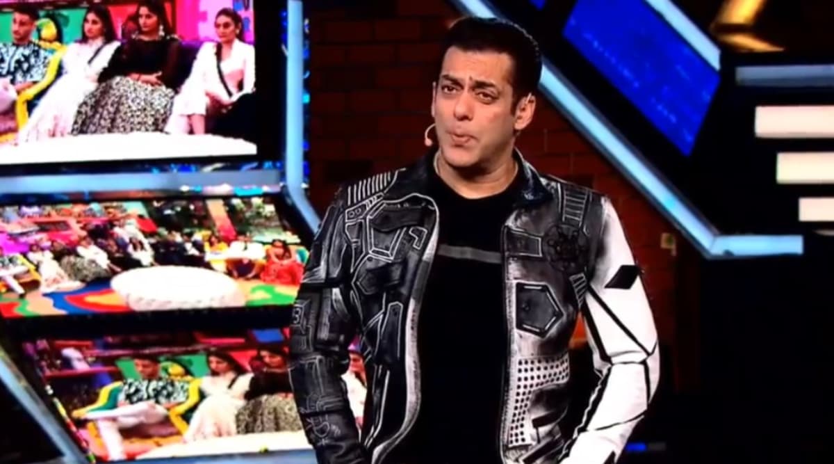 Bigg Boss 13 Weekend Ka Vaar Highlights: सलमान खान ने लगाई हिंदुस्तानी भाऊ की क्लास, रश्मि देसाई को किया आगाह Bigg Boss 13 Weekend Ka Vaar Highlights: सलमान खान ने लगाई हिंदुस्तानी भाऊ की क्लास, रश्मि देसाई को किया आगाह