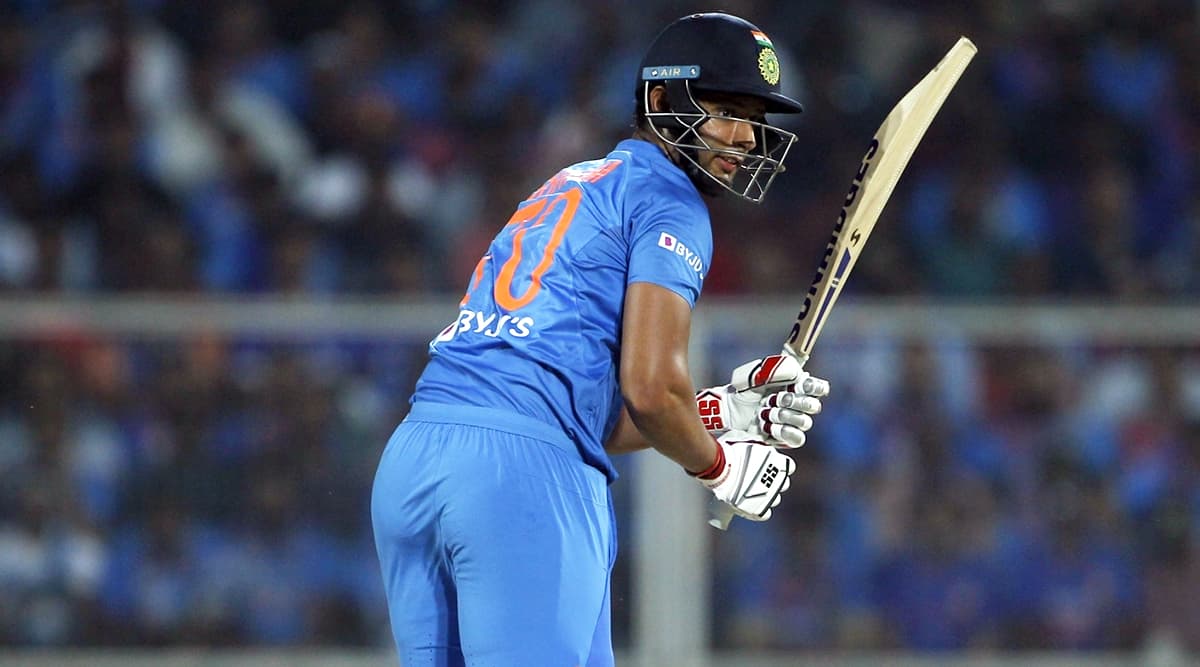 IND vs WI 2nd T20I 2019: शिवम दुबे की आतिशी बल्लेबाजी, टीम इंडिया ने वेस्टइंडीज को दिया 171 रन का लक्ष्य IND vs WI 2nd T20I 2019: शिवम दुबे की आतिशी बल्लेबाजी, टीम इंडिया ने वेस्टइंडीज को दिया 171 रन का लक्ष्य