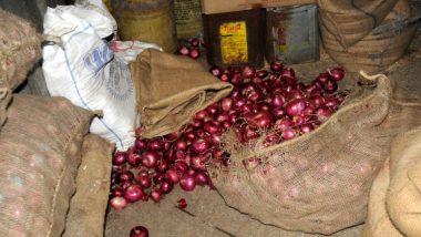 Onion Export Ban: आसमान छू रहे प्याज के दाम पर सरकार का वॉर, निर्यात बैन होने से तेजी से घट रही कीमत