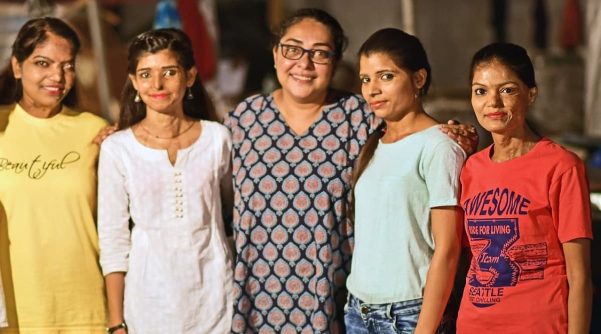 दीपिका पादुकोण स्टारर फिल्म 'छपाक' में तेजाब हमला पीड़िताएं भी शामिल दीपिका पादुकोण स्टारर फिल्म 'छपाक' में तेजाब हमला पीड़िताएं भी शामिल