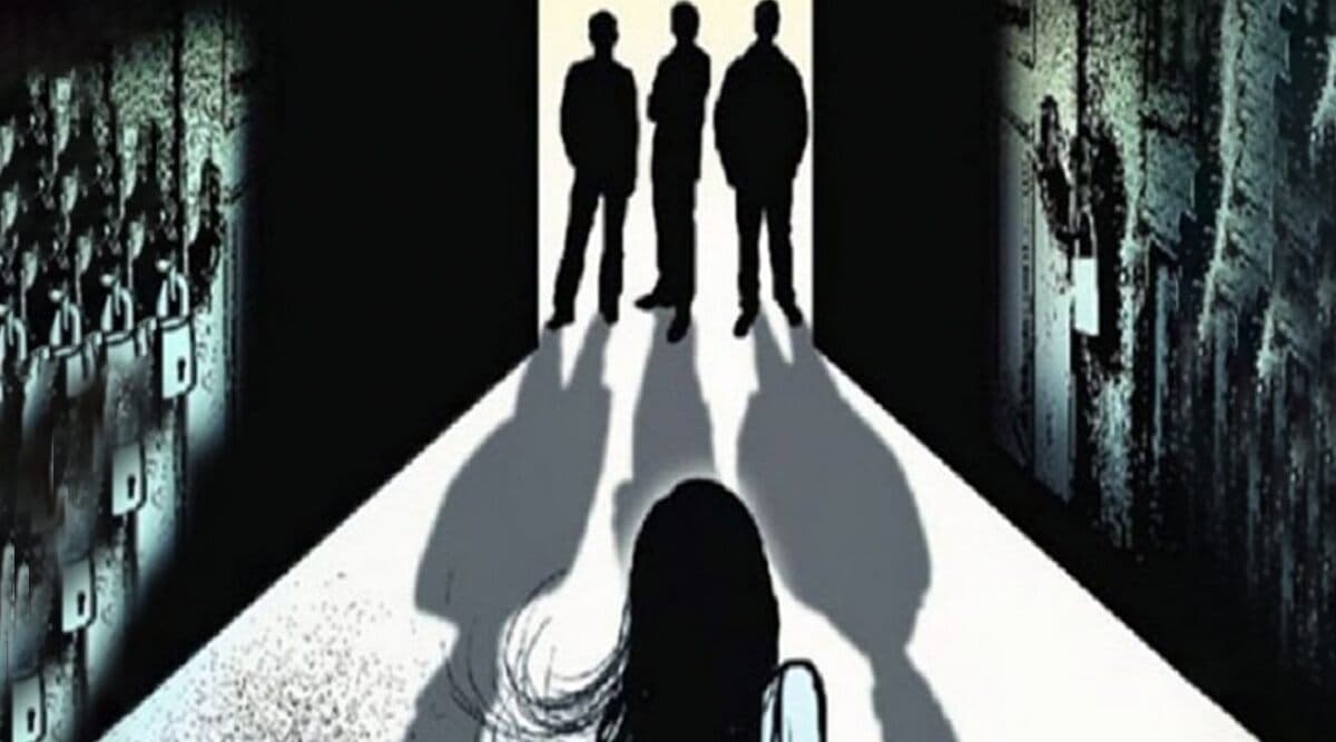 उत्तर प्रदेश के बरेली में एक महिला ने 39 लोगों पर लगाया रेप का आरोप, पुलिस जांच में जुटी उत्तर प्रदेश के बरेली में एक महिला ने 39 लोगों पर लगाया रेप का आरोप, पुलिस जांच में जुटी