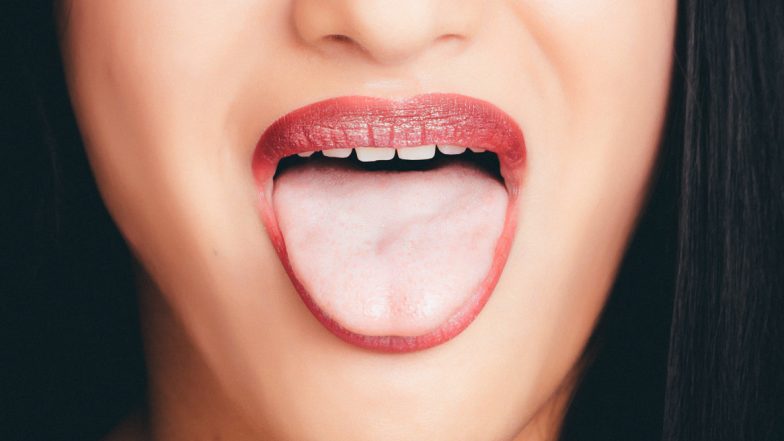 कैंसर से महिला की काटनी पड़ी जीभ, डॉक्टर्स ने बांह की स्किन से बनाई नई