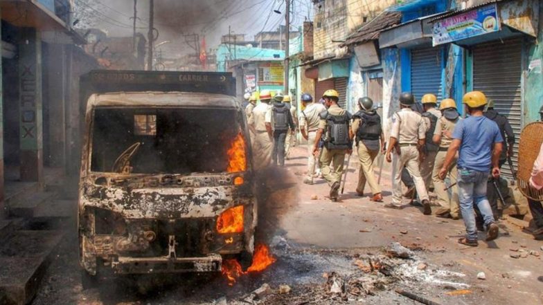 पश्चिम बंगाल में नागरिकता कानून के विरोध प्रदर्शन जारी, कई स्थानों पर सड़कें जाम