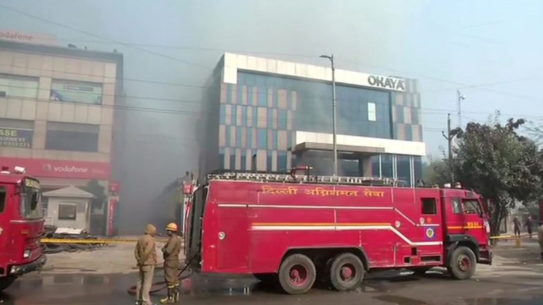 दिल्ली: ओकाया की बैटरी फैक्ट्री में भीषण आग, 13 दमकलकर्मी घायल- बुलाई गई एनडीआरएफ