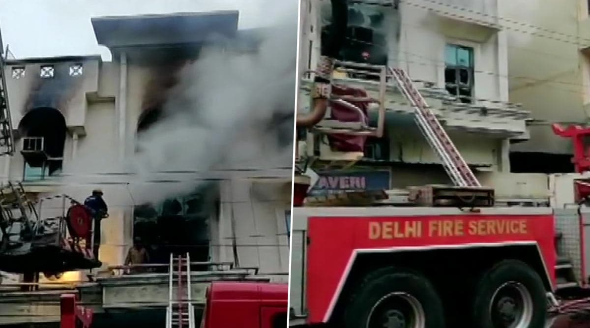 दिल्ली: पटपड़गंज इलाके में पेपर प्रिंटिंग प्रेस में लगी भीषण आग,1 शख्स की मौत, फायरब्रिगेड की 35 गाड़ियां मौके पर दिल्ली: पटपड़गंज इलाके में पेपर प्रिंटिंग प्रेस में लगी भीषण आग,1 शख्स की मौत, फायरब्रिगेड की 35 गाड़ियां मौके पर