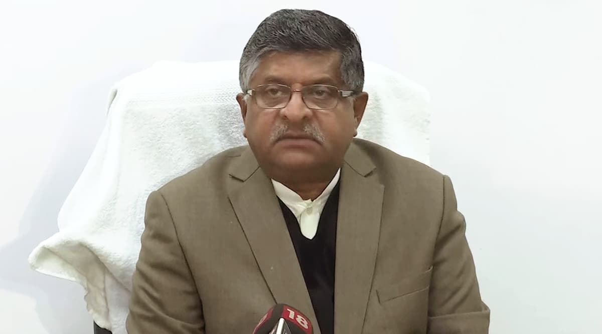 कोरोना संकट के बीच केंद्रीय मंत्री रविशंकर प्रसाद ने कहा-कोविड-19 एक चुनौती है, लेकिन बड़ा अवसर भी
