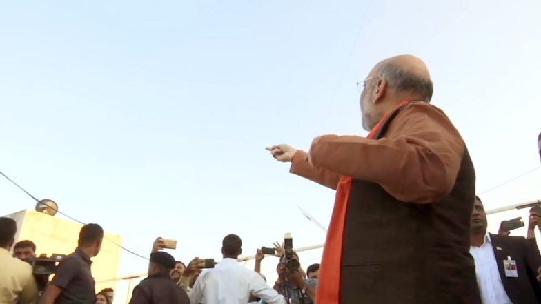 Makar Sankranti 2020: केंद्रीय गृह मंत्री अमित शाह ने मकर संक्रांति पर अहमदाबाद में उड़ाई पतंग, देखें वीडियो