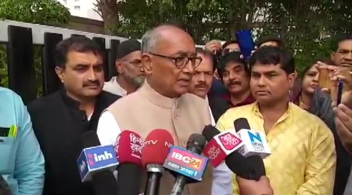 दिल्ली चुनाव परिणाम 2020: शुरुआती रुझानों में आप सबसे आगे, कांग्रेस नेता दिग्विजय सिंह ने EVM पर उठाए सवाल दिल्ली चुनाव परिणाम 2020: शुरुआती रुझानों में आप सबसे आगे, कांग्रेस नेता दिग्विजय सिंह ने EVM पर उठाए सवाल