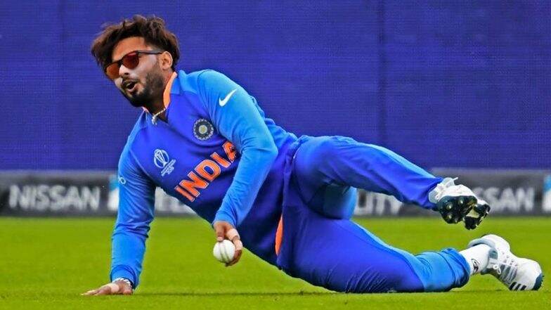 Ind vs Aus 2nd ODI 2020: рджреВрд╕рд░реЗ рд╡рдирдбреЗ рдореИрдЪ рд╕реЗ рдЪреЛрдЯрд┐рд▓ рдЦрд┐рд▓рд╛реЬреА рдЛрд╖рдн рдкрдВрдд рд╣реБрдП рдмрд╛рд╣рд░, рддреАрд╕рд░реЗ рдореИрдЪ рдореЗрдВ рднреА рд╕рд╕реНрдкреЗрдВрд╕ рдмрд░рдХрд░рд╛рд░