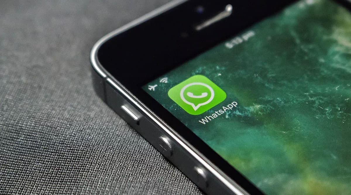 भारत में डाउन हुआ WhatsApp, यूजर्स स्टिकर्स नहीं भेज पा रहे मीडिया फाइल्स भारत में डाउन हुआ WhatsApp, यूजर्स स्टिकर्स नहीं भेज पा रहे मीडिया फाइल्स