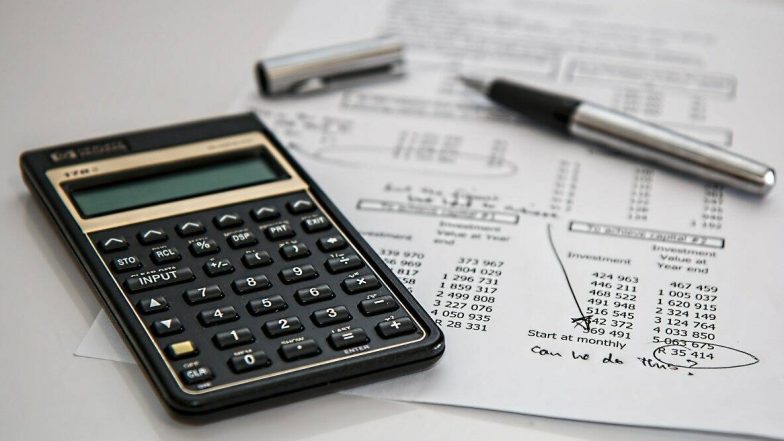CBSE ने विशेष जरूरत वाले छात्रों के लिए परीक्षा में Calculators के इस्तेमाल की अनुमति दी