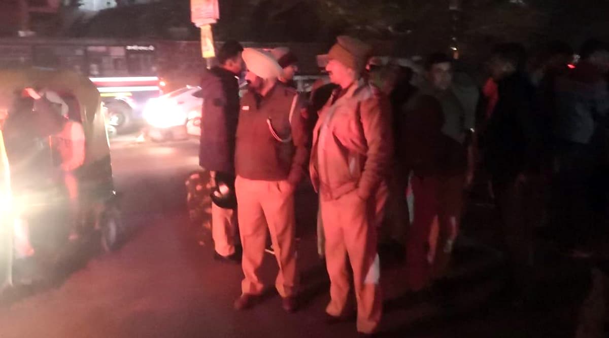 JNU में फिर बवाल, एबीवीपी और लेफ्ट के छात्रों में जमकर हुई मारपीट- कई जख्मी JNU में फिर बवाल, एबीवीपी और लेफ्ट के छात्रों में जमकर हुई मारपीट- कई जख्मी