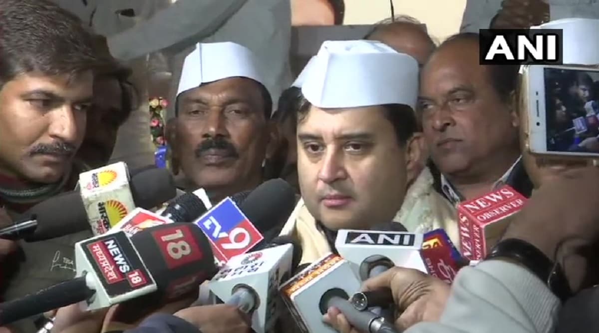 दीपिका पादुकोण के जेएनयू जाने के फैसले का ज्योतिरादित्य सिंधिया ने किया समर्थन, कहा-उन्होंने कायम की बहादुरी की मिसाल दीपिका पादुकोण के जेएनयू जाने के फैसले का ज्योतिरादित्य सिंधिया ने किया समर्थन, कहा-उन्होंने कायम की बहादुरी की मिसाल
