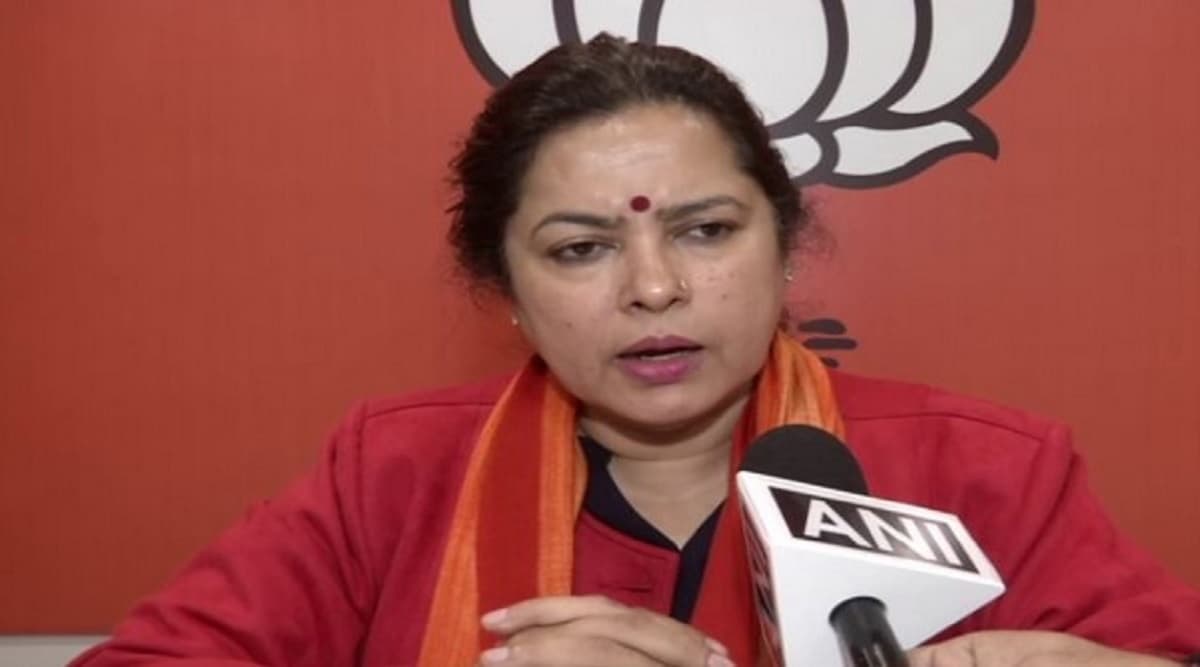 CAA और NRC के खिलाफ शाहीन बाग में प्रदर्शन जारी, बीजेपी सांसद मीनाक्षी लेखी ने कहा- लोग खुद घर चले जाएं तो अच्छा होगा CAA और NRC के खिलाफ शाहीन बाग में प्रदर्शन जारी, बीजेपी सांसद मीनाक्षी लेखी ने कहा- लोग खुद घर चले जाएं तो अच्छा होगा