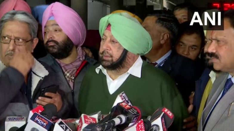 Punjab Hooch Tragedy: सीएम कैप्टन अमरिंदर सिंह ने जहरीली शराब से हुई मौत के मामले में परिजनों से की मुलाकात, कहा- किसी को बख्शा नहीं जाएगा