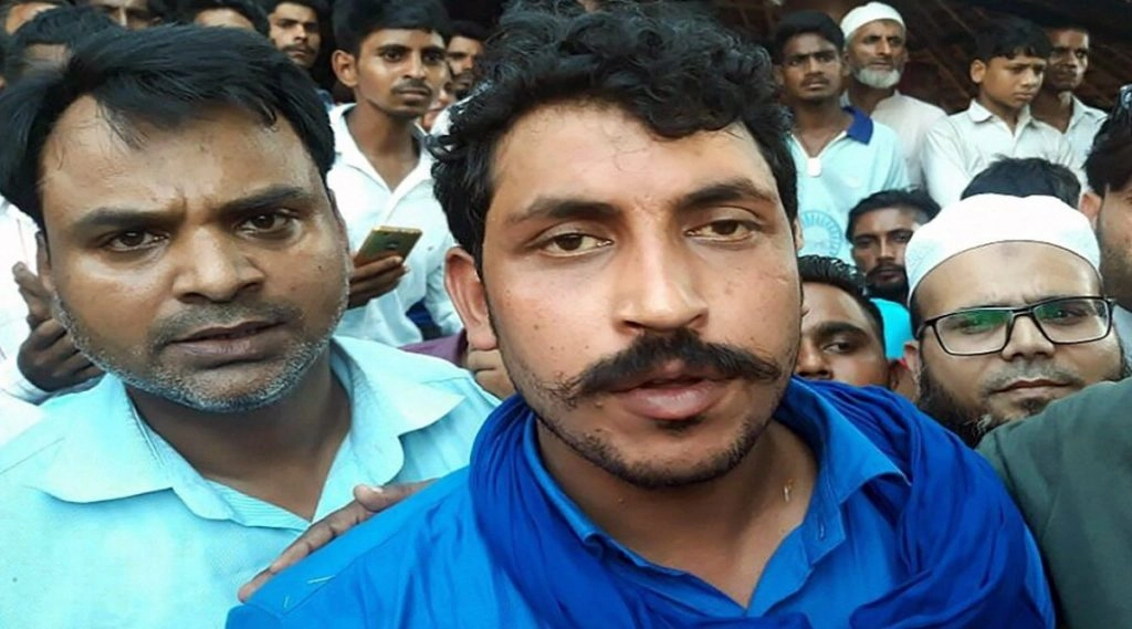  उन्नाव की पीड़िता से मिलने कानपुर पहुंचे चन्द्रशेखर को पुलिस ने रोका, धरने पर बैठे