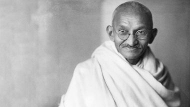 महात्मा गांधी पुण्यतिथि: इन खूबसूरत गीतों के साथ बापू की सीख और सिद्धांतों को करें याद, देखें Video