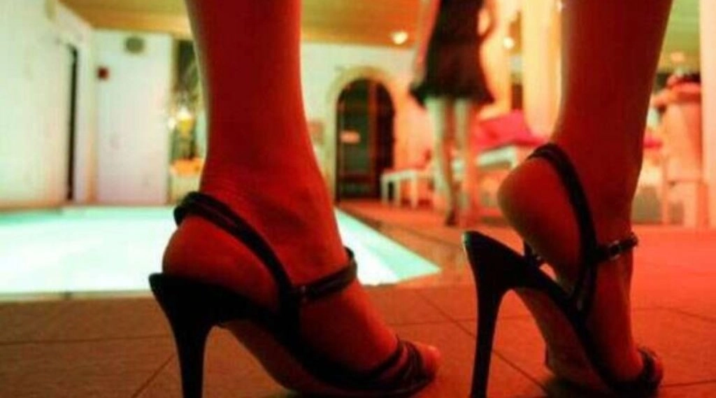 इंदौर में पकड़ा गया सेक्स रैकेट का बड़ा गुर्गा, अब तक 75 शादियां, 200 लड़कियों की कर चुका है तस्करी