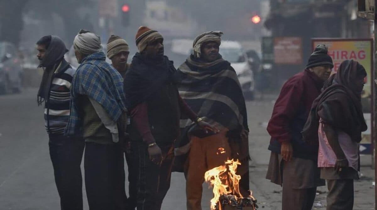सर्दी का सितम! देश के कई हिस्सों में छाया घना कोहरा, उत्तर रेलवे की 19 ट्रेनें लेट, चेन्नई में 4 फ्लाइट्स डाइवर्ट, 10 देरी से चलीं सर्दी का सितम! देश के कई हिस्सों में छाया घना कोहरा, उत्तर रेलवे की 19 ट्रेनें लेट, चेन्नई में 4 फ्लाइट्स डाइवर्ट, 10 देरी से चलीं