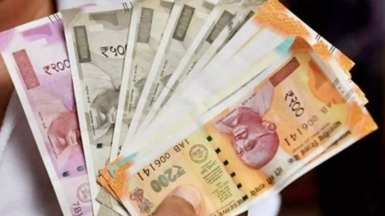 6th Pay Commission: यहां लाखों सरकारी कर्मचारियों की सैलरी में हुआ बंपर इजाफा, पेंशनभोगियों को भी मिलेगा फायदा