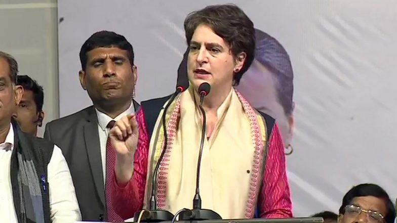 कांग्रेस महासचिव प्रियंका गांधी ने UP में शिक्षक भर्ती को लेकर बीजेपी सरकार पर बोला तीखा हमला, कहा- नाक के तले होता रहा महाघोटाला