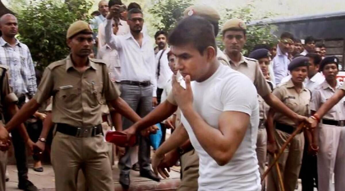 Nirbhaya Gangrape Case: दोषियों के वकील ने कहा- विनय की दिमागी हालत खराब, कोर्ट ने तिहाड़ जेल को दिए इलाज कराने के निर्देश Nirbhaya Gangrape Case: दोषियों के वकील ने कहा- विनय की दिमागी हालत खराब, कोर्ट ने तिहाड़ जेल को दिए इलाज कराने के निर्देश