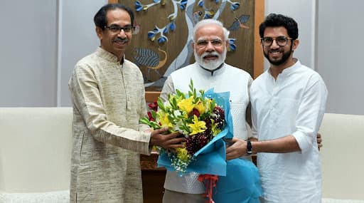 पीएम मोदी से मिलने के बाद बोलें उद्धव ठाकरे, CAA को लेकर किसी को डरने की जरूरत नहीं पीएम मोदी से मिलने के बाद बोलें उद्धव ठाकरे, CAA को लेकर किसी को डरने की जरूरत नहीं