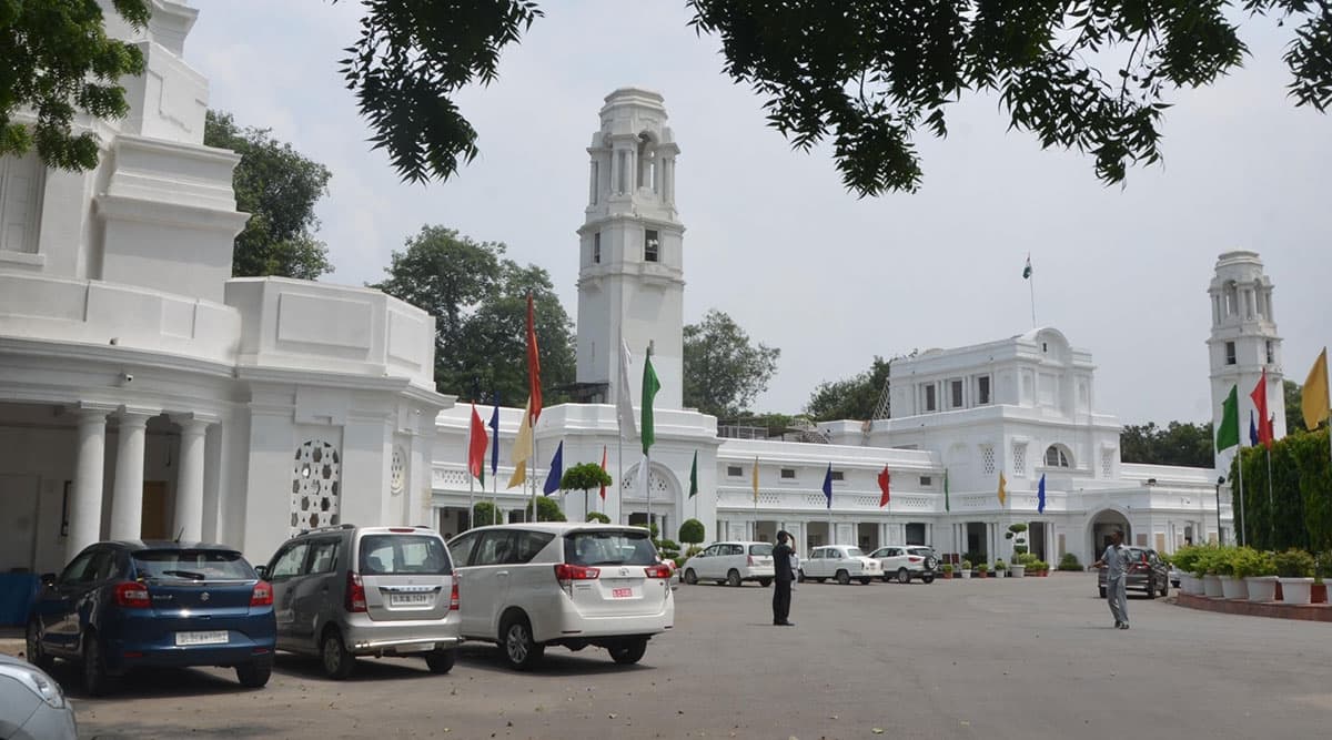 दिल्ली विधानसभा के लिए 22 वर्षो में सिर्फ 31 महिलाएं चुनी गईं दिल्ली विधानसभा के लिए 22 वर्षो में सिर्फ 31 महिलाएं चुनी गईं