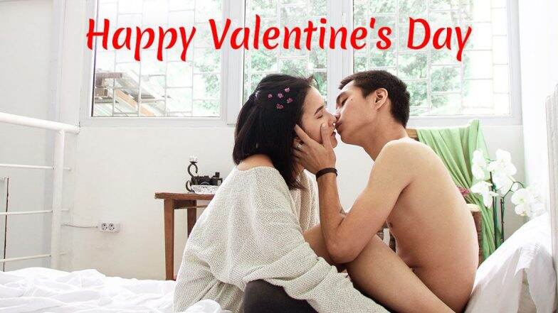 Valentine's Day Sex: рд╡реИрд▓реЗрдВрдЯрд╛рдЗрди рдбреЗ рдкрд░ рдкрд╛рд░реНрдЯрдирд░ рдХреЗ рд╕рд╛рде рдХрд░рдирд╛ рдЪрд╛рд╣рддреЗ рд╣реИрдВ рд╕реЗрдХреНрд╕, рдЬреНрдпрд╛рджрд╛ рд╕реЗрдХреНрд╕реБрдЕрд▓ рдкреНрд▓реЗрдЬрд░ рдФрд░ рдСрд░реНрдЧреЗрдЬреНрдо рдХреЗ рд▓рд┐рдП рдЖрдЬрдорд╛рдПрдВ рдпреЗ рдЯрд┐рдкреНрд╕