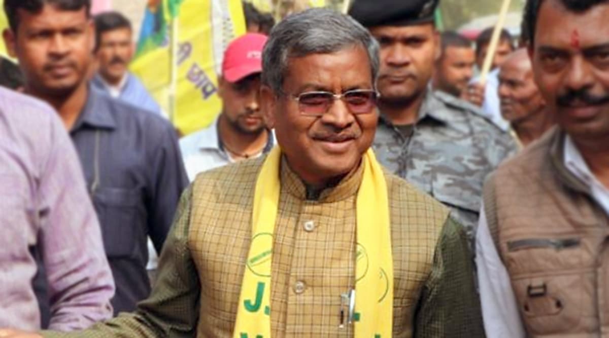 झारखंड: इसलिए बाबूलाल मरांडी की वापसी बीजेपी के लिए बेहद जरुरी झारखंड: इसलिए बाबूलाल मरांडी की वापसी बीजेपी के लिए बेहद जरुरी