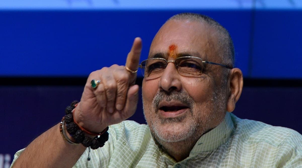 जनसंख्या नियंत्रण कानून को लेकर मैदान में उतरे गिरिराज सिंह, कहा- जल्द बने कानून, न मानें तो वोट देने का अधिकार हो खत्म जनसंख्या नियंत्रण कानून को लेकर मैदान में उतरे गिरिराज सिंह, कहा- जल्द बने कानून, न मानें तो वोट देने का अधिकार हो खत्म