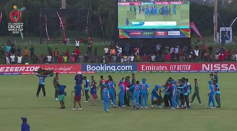 ICC U-19 World Cup Final: जीत के जोश में होश खो बैठी बांग्लादेशी टीम, भारतीय खिलाड़ियों के साथ की बदसुलूकी, टीम इंडिया ने भी दिया मकबूल जवाब- देखें वीडियो