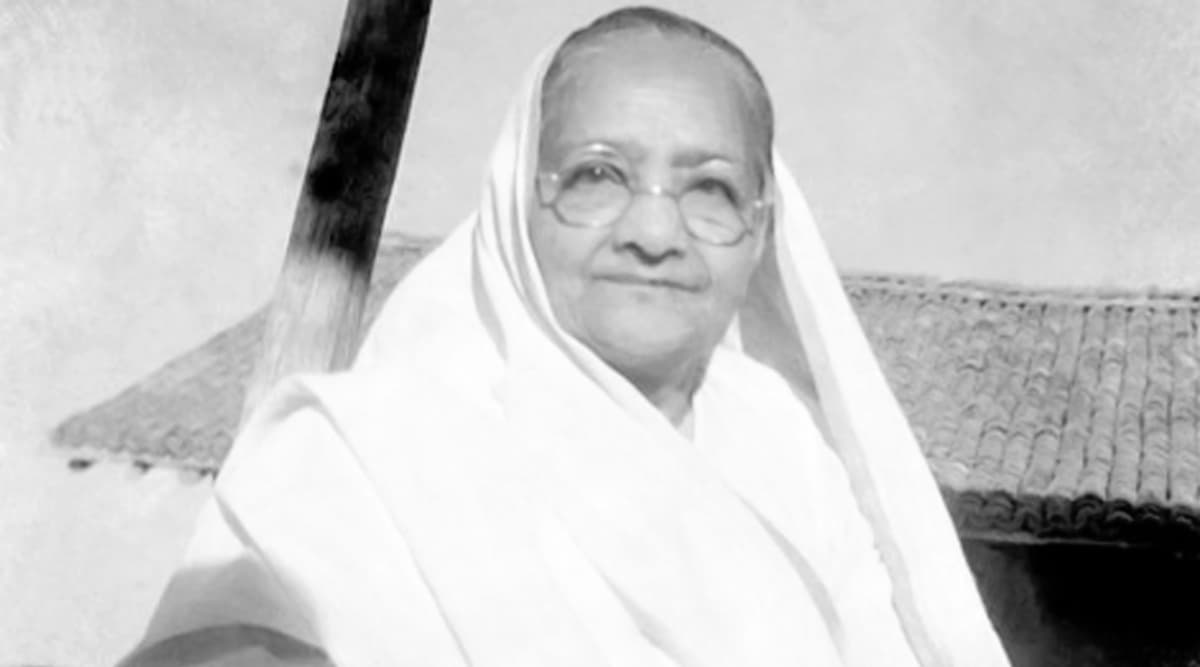 kasturba Gandhi Death Anniversary 2020: कस्तूरबा गांधी की 76वीं पुण्यतिथि पर जानें आखिर क्यों 'बा' के बिना अधूरी है 'बापू' की कहानी kasturba Gandhi Death Anniversary 2020: कस्तूरबा गांधी की 76वीं पुण्यतिथि पर जानें आखिर क्यों 'बा' के बिना अधूरी है 'बापू' की कहानी