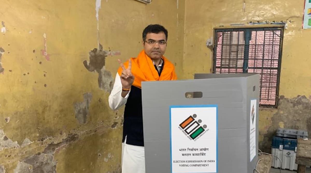 दिल्ली विधानसभा चुनाव नतीजे 2020: प्रवेश वर्मा के संसदीय क्षेत्र में एक भी सीट नहीं जीत पायी बीजेपी, केजरीवाल को कहा था आतंकवादी दिल्ली विधानसभा चुनाव नतीजे 2020: प्रवेश वर्मा के संसदीय क्षेत्र में एक भी सीट नहीं जीत पायी बीजेपी, केजरीवाल को कहा था आतंकवादी