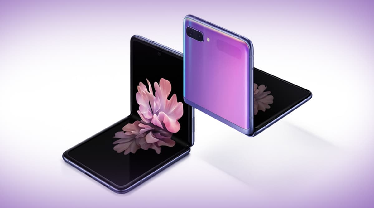 Samsung Foldable Phone: सैमसंग ने लॉन्च किया शानदार फोल्डेबल फोन गैलेक्सी जेड फ्लिप, कीमत जानकर दंग रह जाएंगे आप Samsung Foldable Phone: सैमसंग ने लॉन्च किया शानदार फोल्डेबल फोन गैलेक्सी जेड फ्लिप, कीमत जानकर दंग रह जाएंगे आप