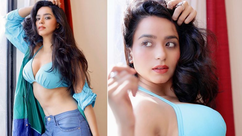 एक्ट्रेस सौंदर्या शर्मा ने Hot Bikini Photos से फैंस को किया दंग, तस्वीरों में दिखा उनका बोल्ड अंदाज