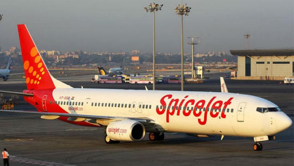COVID-19 Scare: बैंकाक से दिल्ली की स्पाइस जेट SG-88 फ़्लाइट में था कोरोनोवायरस संक्रमित यात्री, लैंडिंग के बाद किया गया अलग COVID-19 Scare: बैंकाक से दिल्ली की स्पाइस जेट SG-88 फ़्लाइट में था कोरोनोवायरस संक्रमित यात्री, लैंडिंग के बाद किया गया अलग