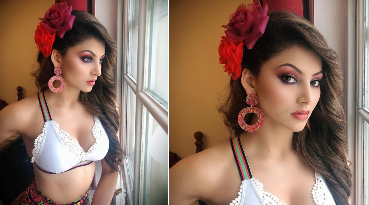 उर्वशी रौतेला ने वैलेंटाइन्स डे पर पोस्ट की बोल्ड फोटो, फैंस से कहा- मैं अपना लास्ट नेम बदलना चाहती हूं उर्वशी रौतेला ने वैलेंटाइन्स डे पर पोस्ट की बोल्ड फोटो, फैंस से कहा- मैं अपना लास्ट नेम बदलना चाहती हूं