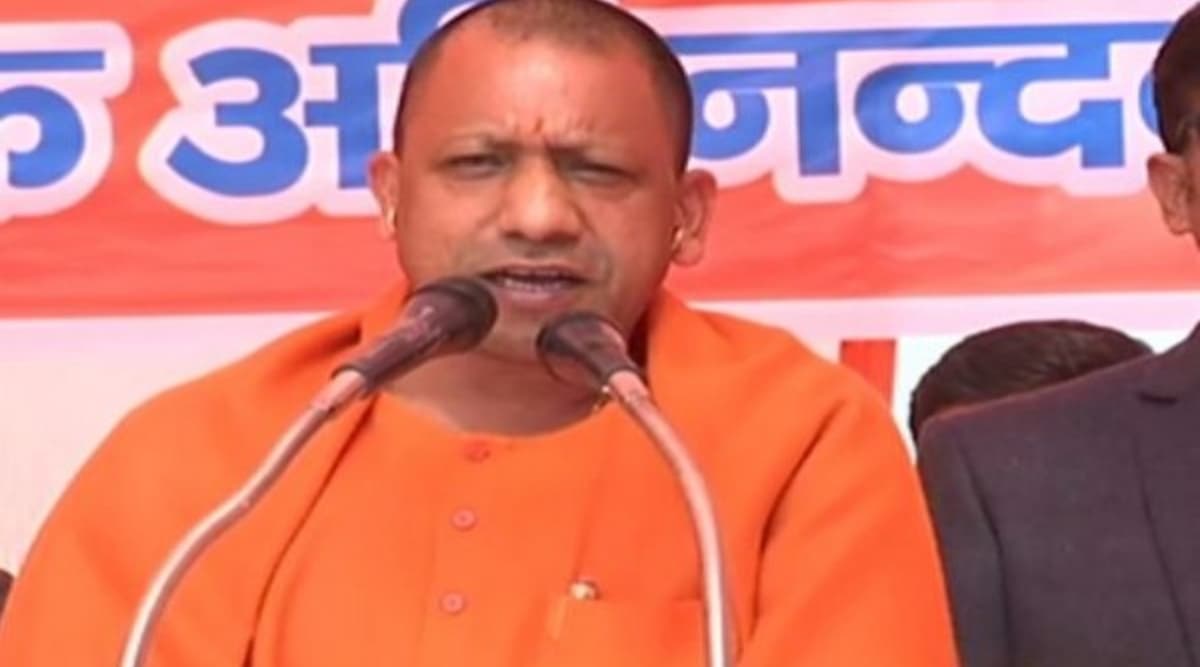 CM योगी आदित्यनाथ ने सिविल अस्पताल का निरीक्षण कर व्यवस्थाओं का लिया जायजा CM योगी आदित्यनाथ ने सिविल अस्पताल का निरीक्षण कर व्यवस्थाओं का लिया जायजा