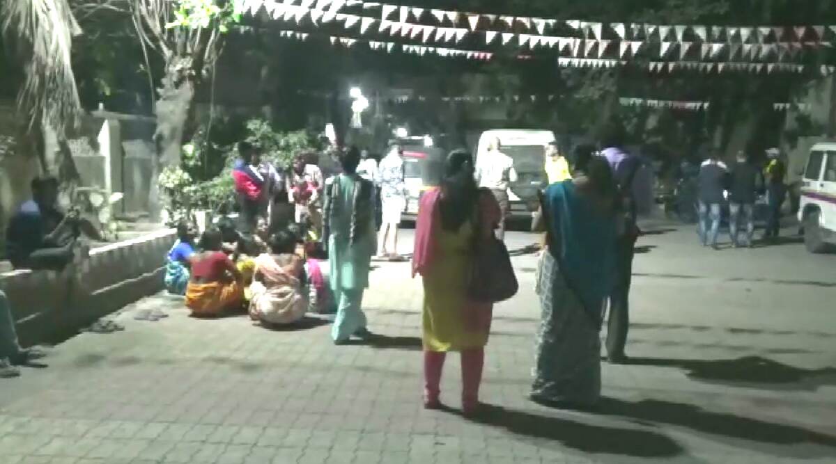 मुंबई: डोंबिवली में कुछ महिलाओं ने एक महिला के साथ की मारपीट, हुई मौत मुंबई: डोंबिवली में कुछ महिलाओं ने एक महिला के साथ की मारपीट, हुई मौत