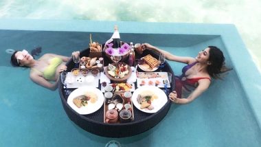 मौनी रॉय ने सेक्सी मोनोकिनी में शेयर की स्मोकिंग हॉट तस्वीरें, मालदीव में मना रही हैं छुट्टियां, देखें फोटोज