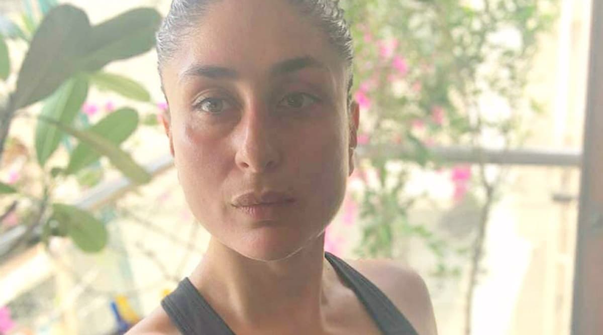 लॉक डाउन के चलते घर पर वर्कआउट कर रही हैं करीना कपूर, फैंस के लिए शेयर की सेल्फी फोटो लॉक डाउन के चलते घर पर वर्कआउट कर रही हैं करीना कपूर, फैंस के लिए शेयर की सेल्फी फोटो