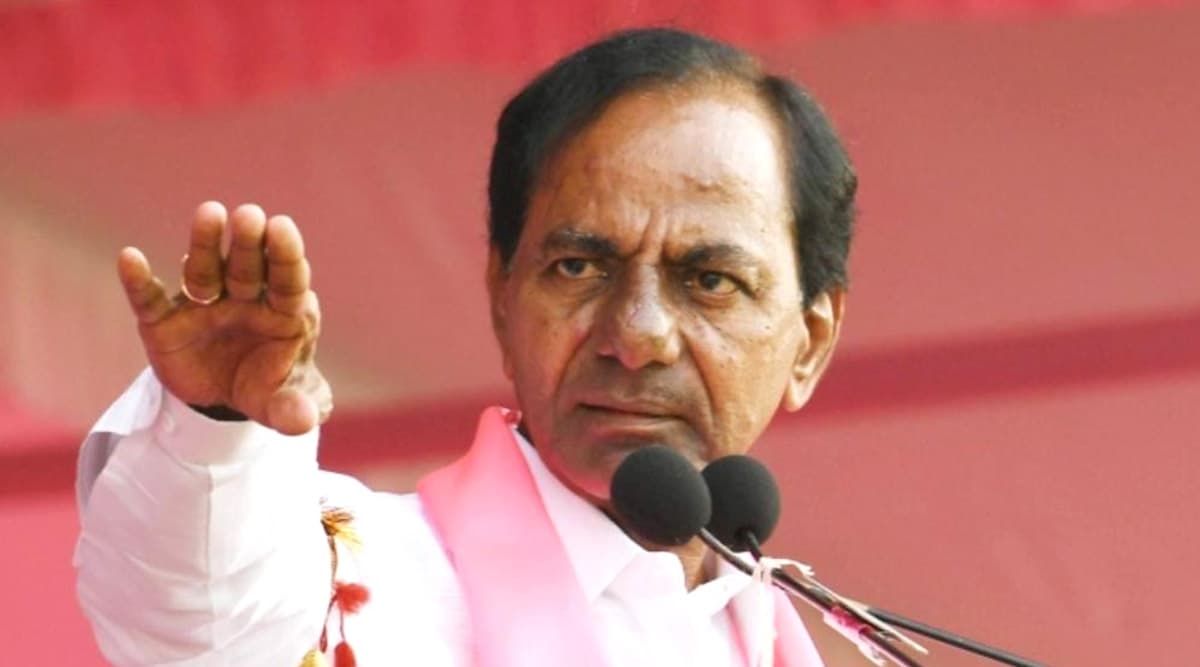 कोरोना वायरस: तेलंगाना के सीएम के चंद्रशेखर राव ने दी चेतावनी, लॉकडाउन तोड़े तो देंगे गोली मारने के आदेश कोरोना वायरस: तेलंगाना के सीएम के चंद्रशेखर राव ने दी चेतावनी, लॉकडाउन तोड़े तो देंगे गोली मारने के आदेश