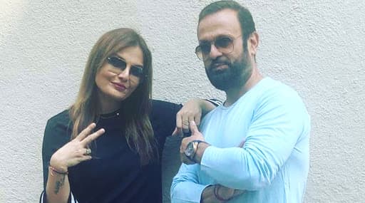 Go Corona Go Song: DJ शीजवुड ने दीपशिखा नागपाल के साथ कोरोना वायरस पर बनाया नया गाना, देखें Video Go Corona Go Song: DJ शीजवुड ने दीपशिखा नागपाल के साथ कोरोना वायरस पर बनाया नया गाना, देखें Video