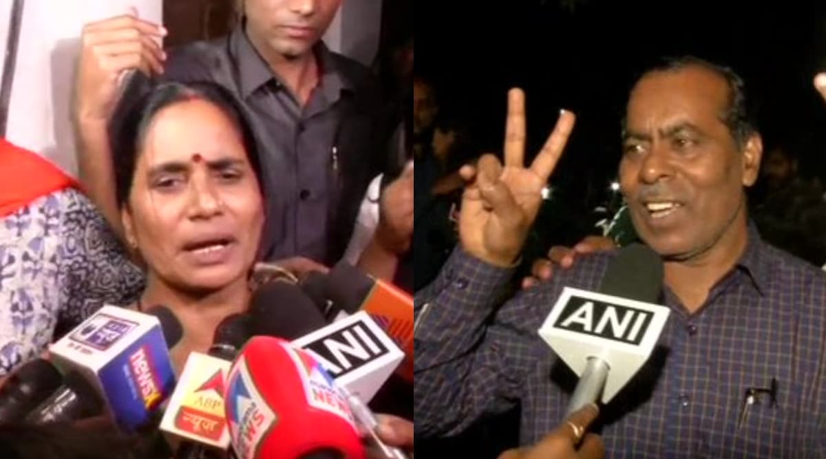 दोषियों को फांसी पर लटकाए जाने के बाद निर्भया की मां आशा देवी ने कहा- मैंने बेटी की तस्वीर को गले लगाकर उसे बताया कि आज न्याय मिल गया दोषियों को फांसी पर लटकाए जाने के बाद निर्भया की मां आशा देवी ने कहा- मैंने बेटी की तस्वीर को गले लगाकर उसे बताया कि आज न्याय मिल गया