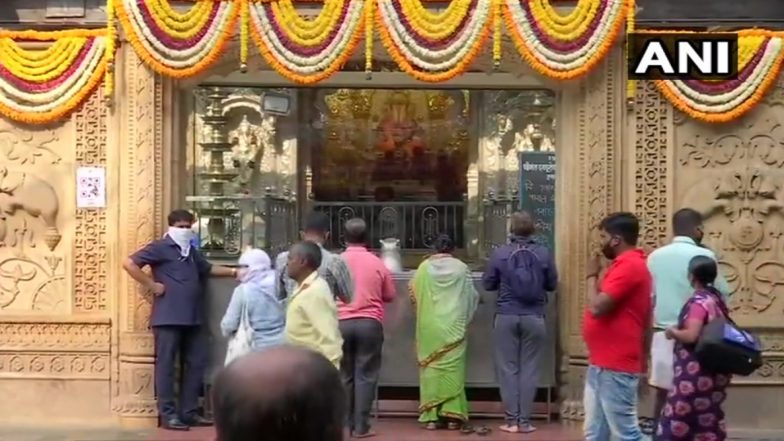 Coronavirus: महाराष्ट्र में COVID-19 के 39 पॉजिटिव मामले, पुणे का दगड़ूशेठ हलवाई मंदिर अस्थायी रूप से बंद, इन मंदिरों में श्रद्धालुओं के प्रवेश पर बैन
