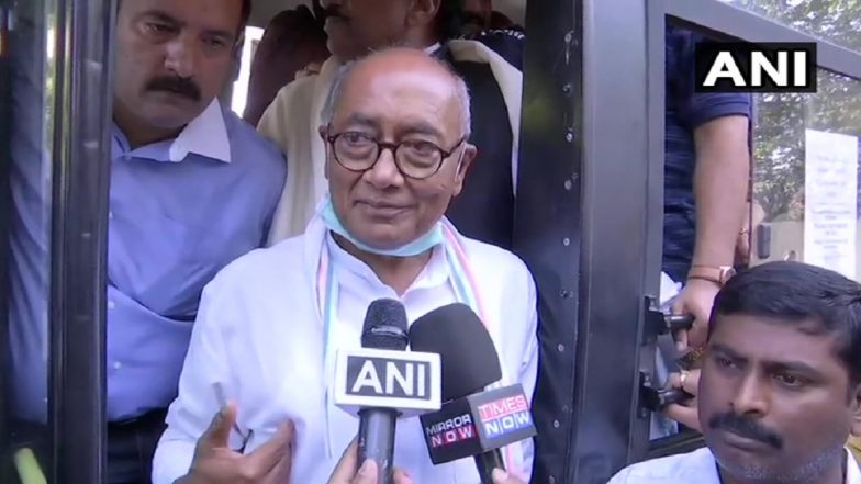 मध्यप्रदेश: कांग्रेस नेता दिग्विजय सिंह सहित 150 कार्यकर्ताओं के खिलाफ एफआईआर हुई दर्ज, तेल के बढ़ते दामों के खिलाफ निकाला था मोर्चा