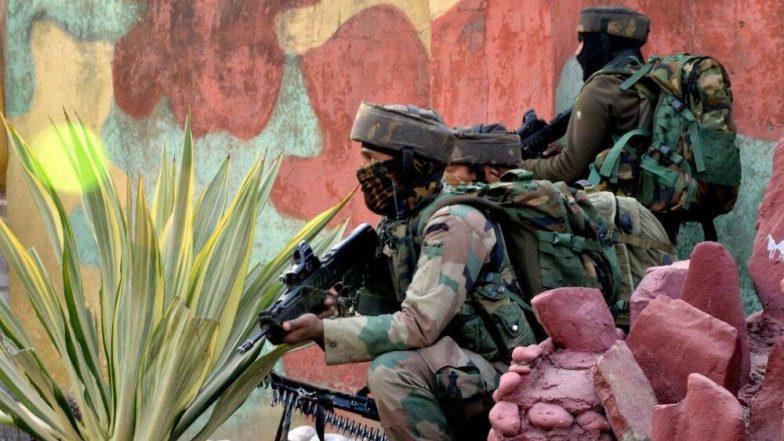 J-K: सुरक्षाबलों को मिली बड़ी कामयाबी, शोपियां मुठभेड़ में JeM कमांडर सज्जाद अफगानी ढेर, शनिवार से चल रहा था ऑपरेशन