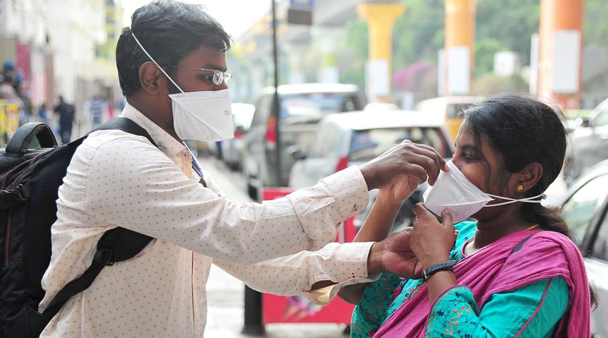 कोरोनावायरस के खिलाफ जंग: सिख समुदाय ने फिर पेश की मानवता की मिसाल, मरीजों को गुरुद्वारों में देगा पनाह कोरोनावायरस के खिलाफ जंग: सिख समुदाय ने फिर पेश की मानवता की मिसाल, मरीजों को गुरुद्वारों में देगा पनाह